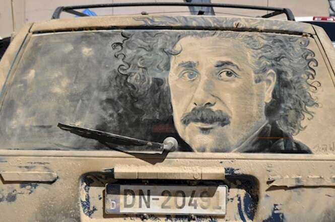 Foto: Scott Wade's Dirty Car Art